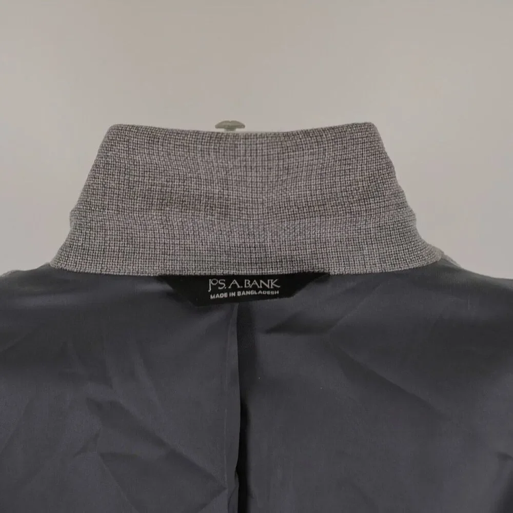 Jos A Bank Traveler's Textured Wool Gray Basketweave 2 Button Sport Coat‎ 42R